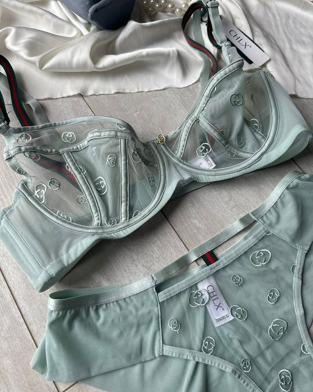 комплект женского нижнего белья,комплект нижнего белья,нижне бельё женское,комплект сексуального нижнего белья,комплект с бюстгальтером