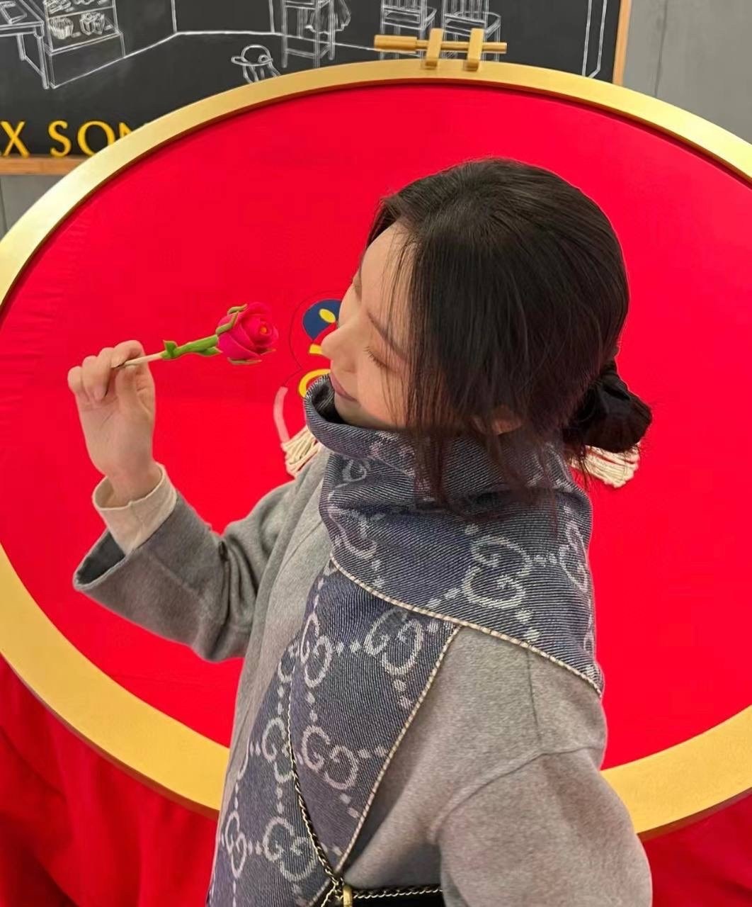 палантин gucci,шарф gucci,шерстяной шарф gucci,шарф гуччи оригинал,женский шарф от gucci