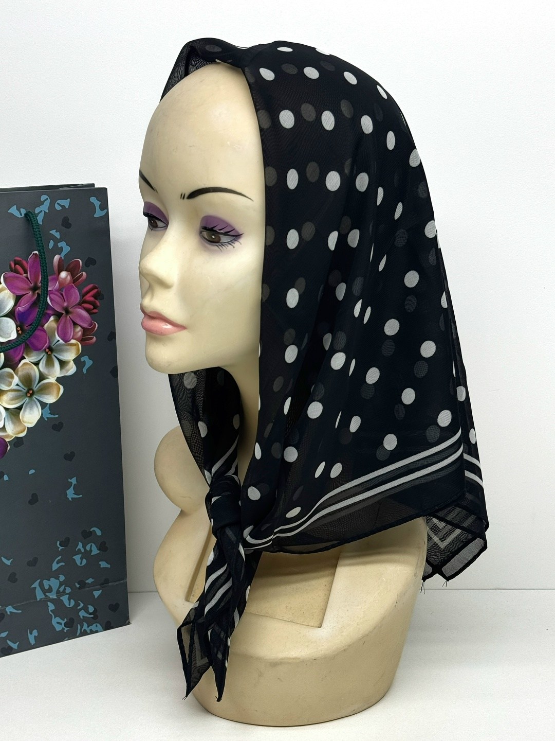 шарфы и платки,платки косынка,платки женские,шарф в горошек,платок белый в горошек