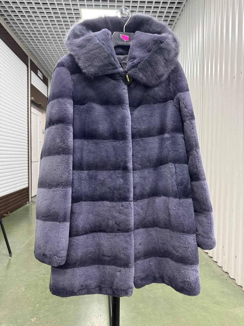 шуба норковая поперечка с капюшоном графит,шуба из бобрика,шуба норковая,шуба графит поперечка,шуба