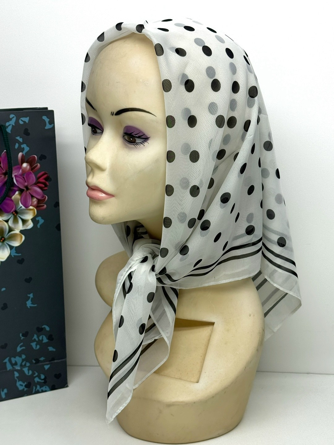 шарфы и платки,платки косынка,платки женские,шарф в горошек,платок белый в горошек