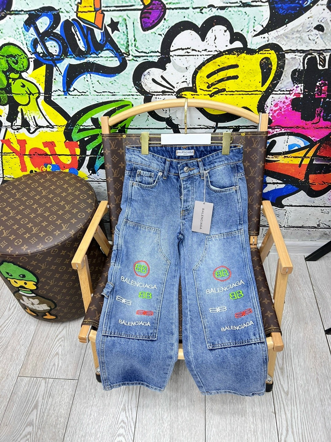 джинсы модные,мужские джинсы,модные мужские джинсы,джинсы гуччи,джинсы луи виттон мужские