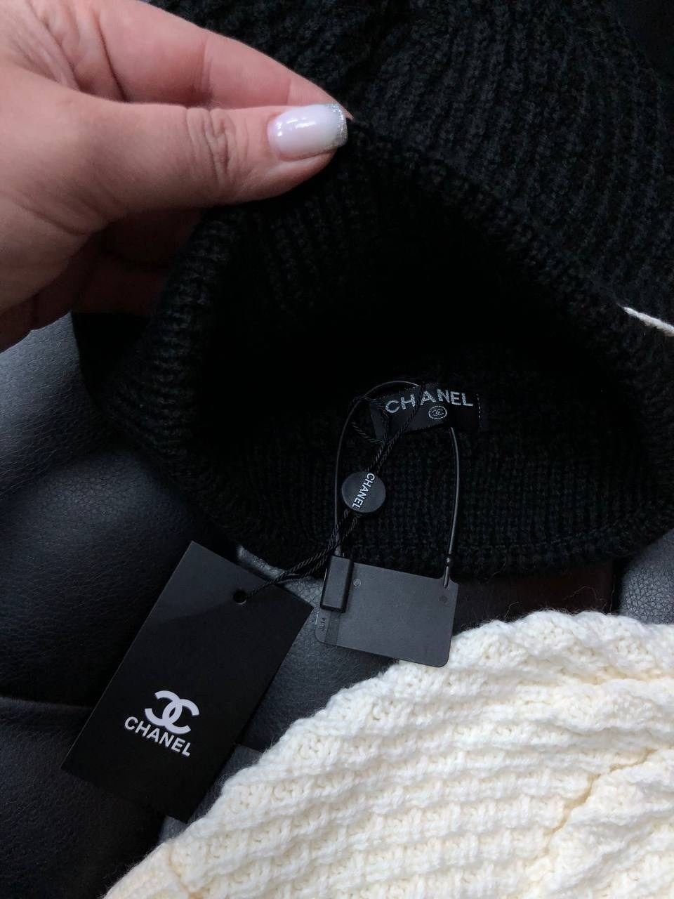 шапка chanel,модная вязаная шапка в стиле chanel copy 1:1,вязаная шапка chanel,вязаные эластичные шапки bini chanel,шапка-бини шерстяная chanel