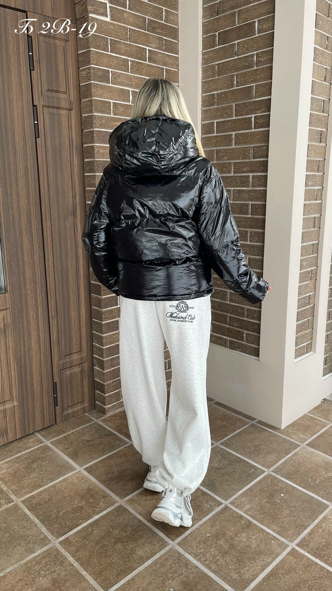 куртка женская,куртка,лаковая куртка,женская стильная куртка из глянцевой плащевки черная,демисезонная куртка женская