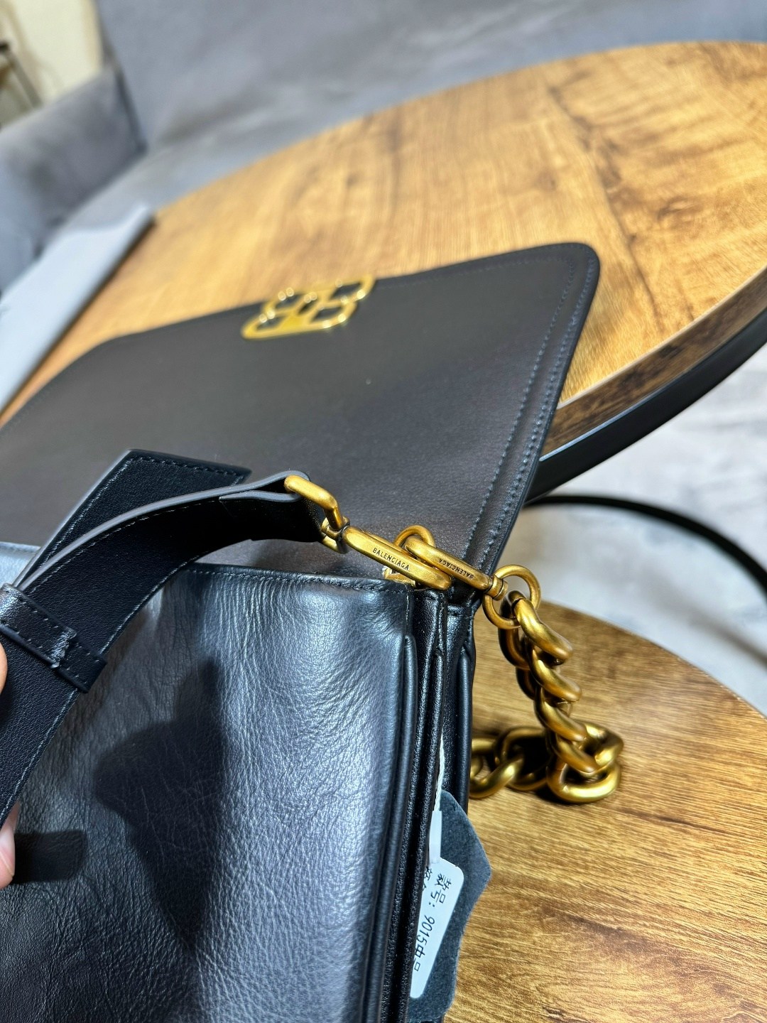 сумка balenciaga,сумка женская balenciaga,сумка женская balenciaga натуральная кожа,сумка b-buzz 24 из гладкой кожи balmain,кожаная мини-сумка b buzz balmain