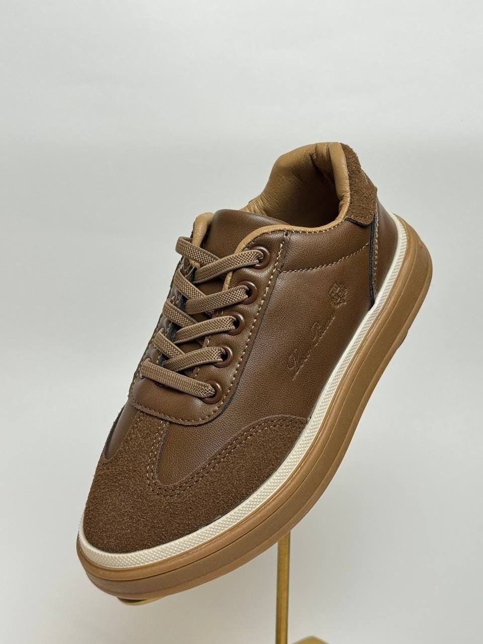 ,обуви,кожаные кеды на мальчика prada на липучке,туфли школьные для мальчика,кроссовки мальчику