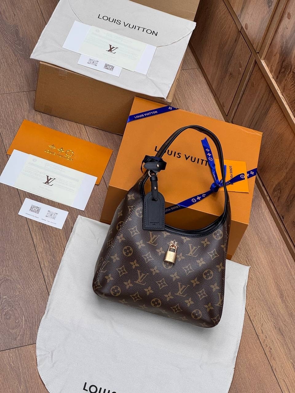 сумка на плечо louis vuitton,louis vuitton сумка,сумка луи виттон,сумочка луи виттон,сумка луи виттон женская