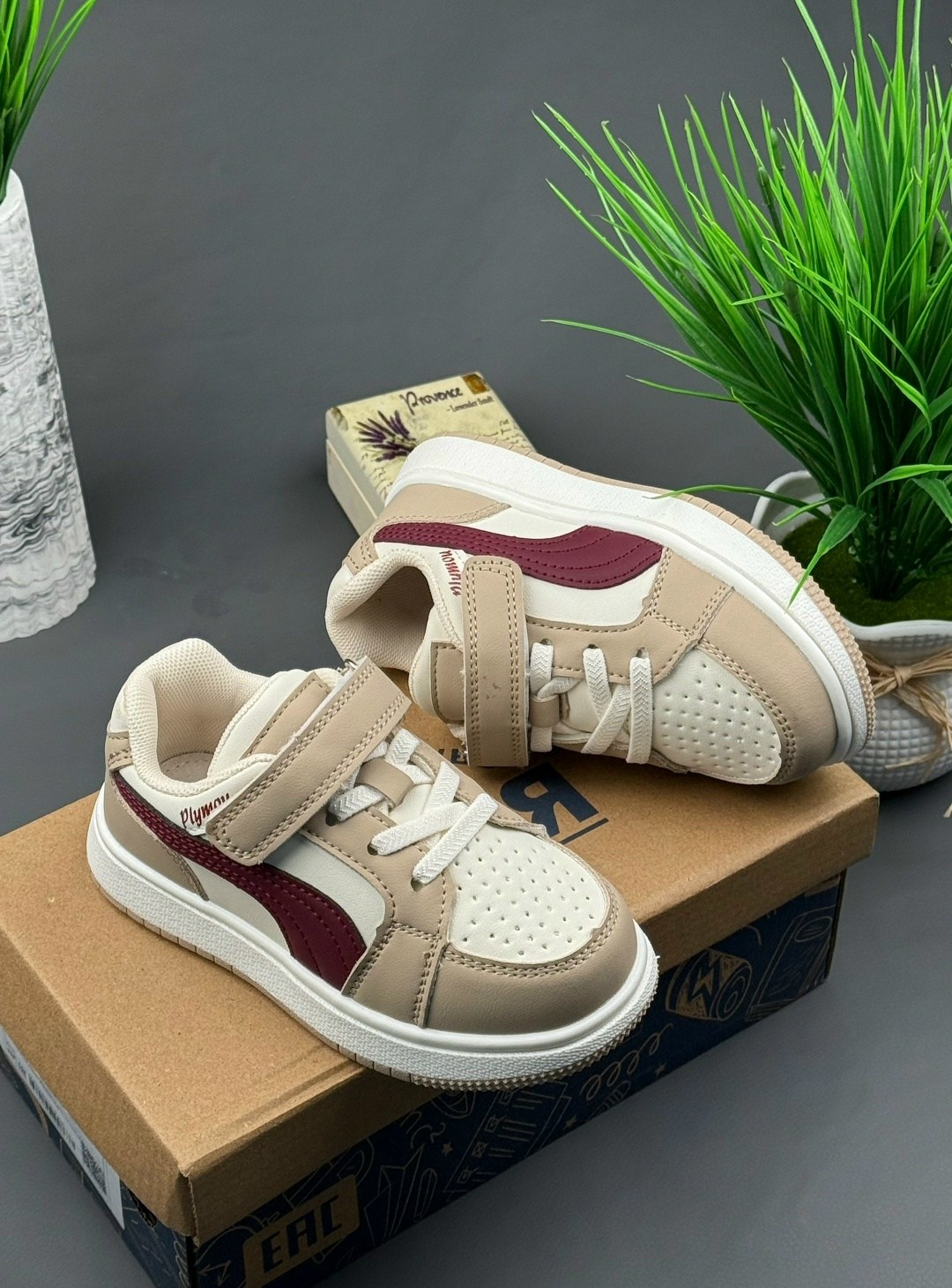 кроссовки эко,,adidas original,кроссовки эко кожа,детские кроссовки