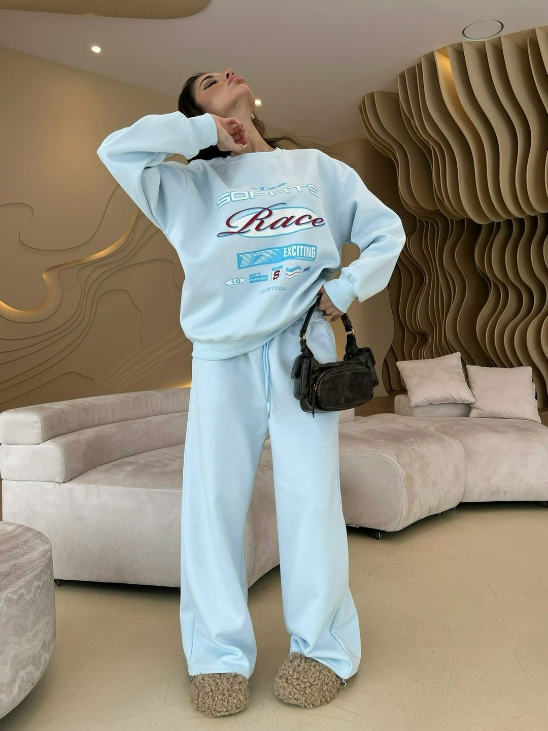 костюм спортивный,костюм коричневый,костюм,спорт костюм