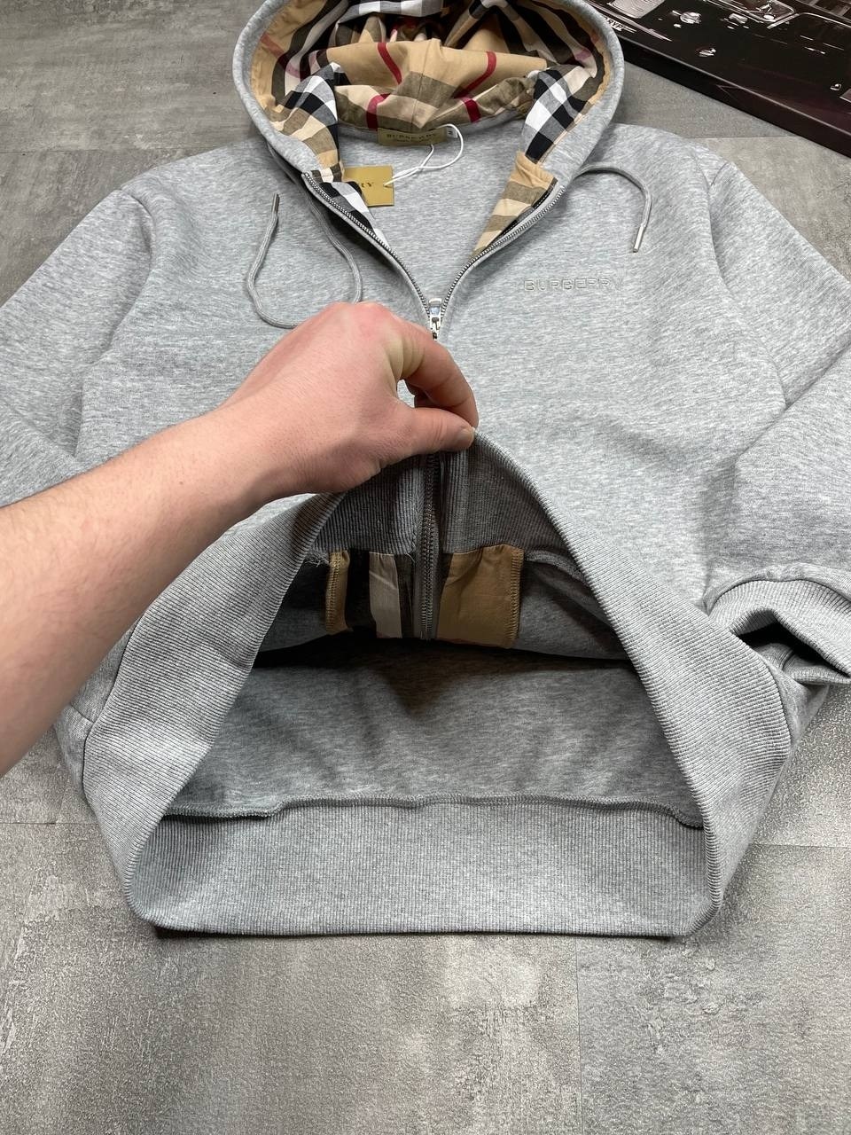 зип худи burberry,burberry grey zip hoodie,burberry grey zip up hoodie,burberry hoodie,толстовка женская burberry с капюшоном серый