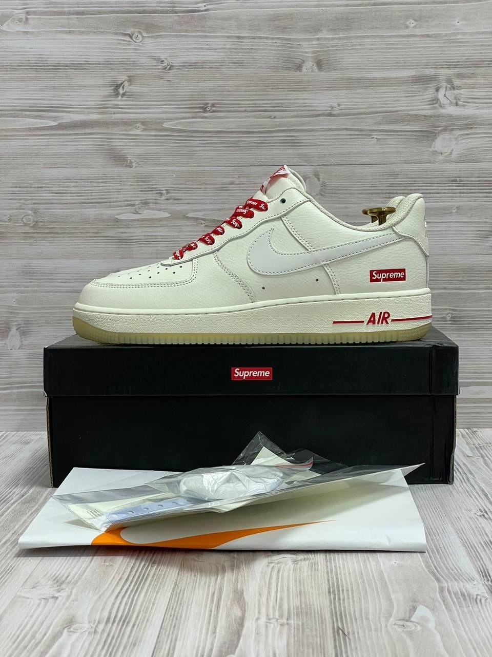 кроссовки nike air force 1 supreme,nike air force 1 supreme,nike air force 1 low supreme white,air force 1 supreme,найк аир форс 1 суприм