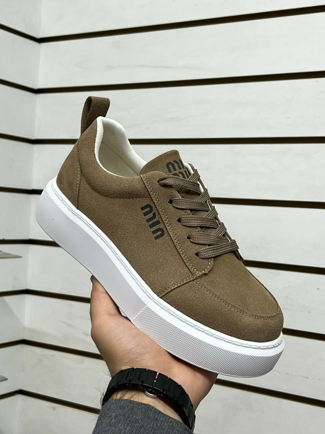 ,кроссовки женскиe,адидас кеды женские бежевые замшевые,кеды замшевые,кеды женски