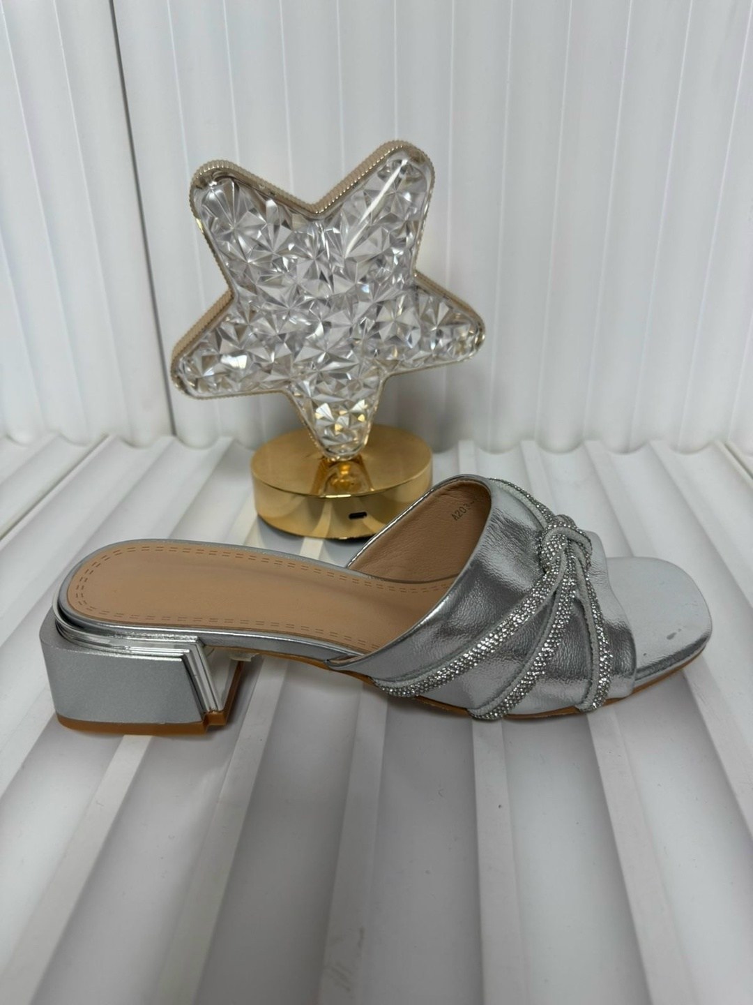 , женская,босоножки со стразами,женские босоножки,женские шлепанцы