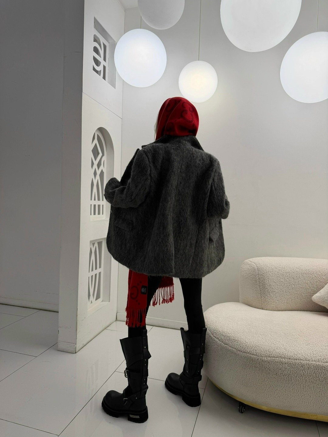 стильные образы,серое пальто,мода модная,мода стиль