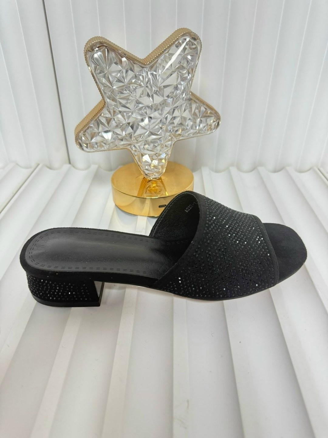 , женская,босоножки со стразами,женские босоножки,женские шлепанцы