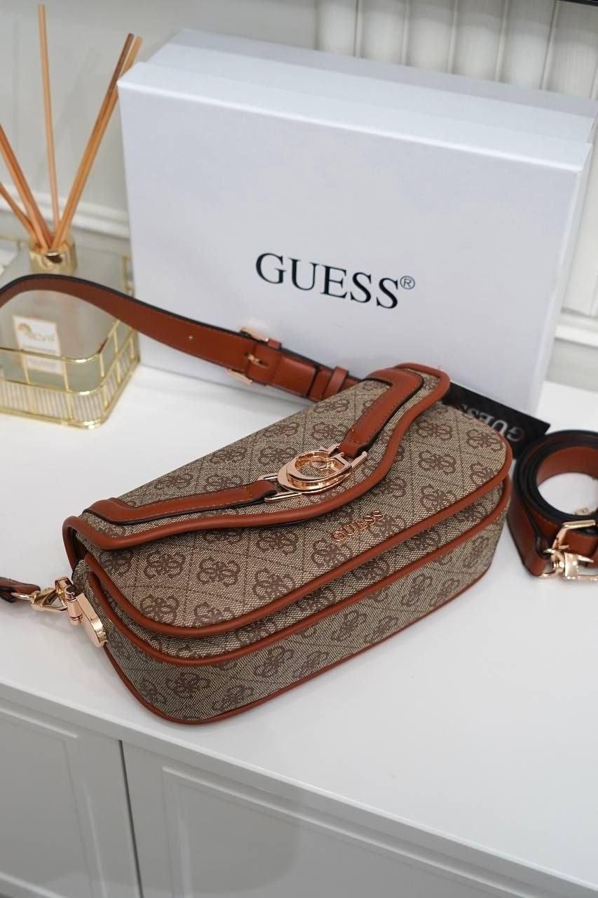 женская сумка guess,сумка guess женская оригинальная,сумка guess,сумка через плечо guess женская,сумка седло guess