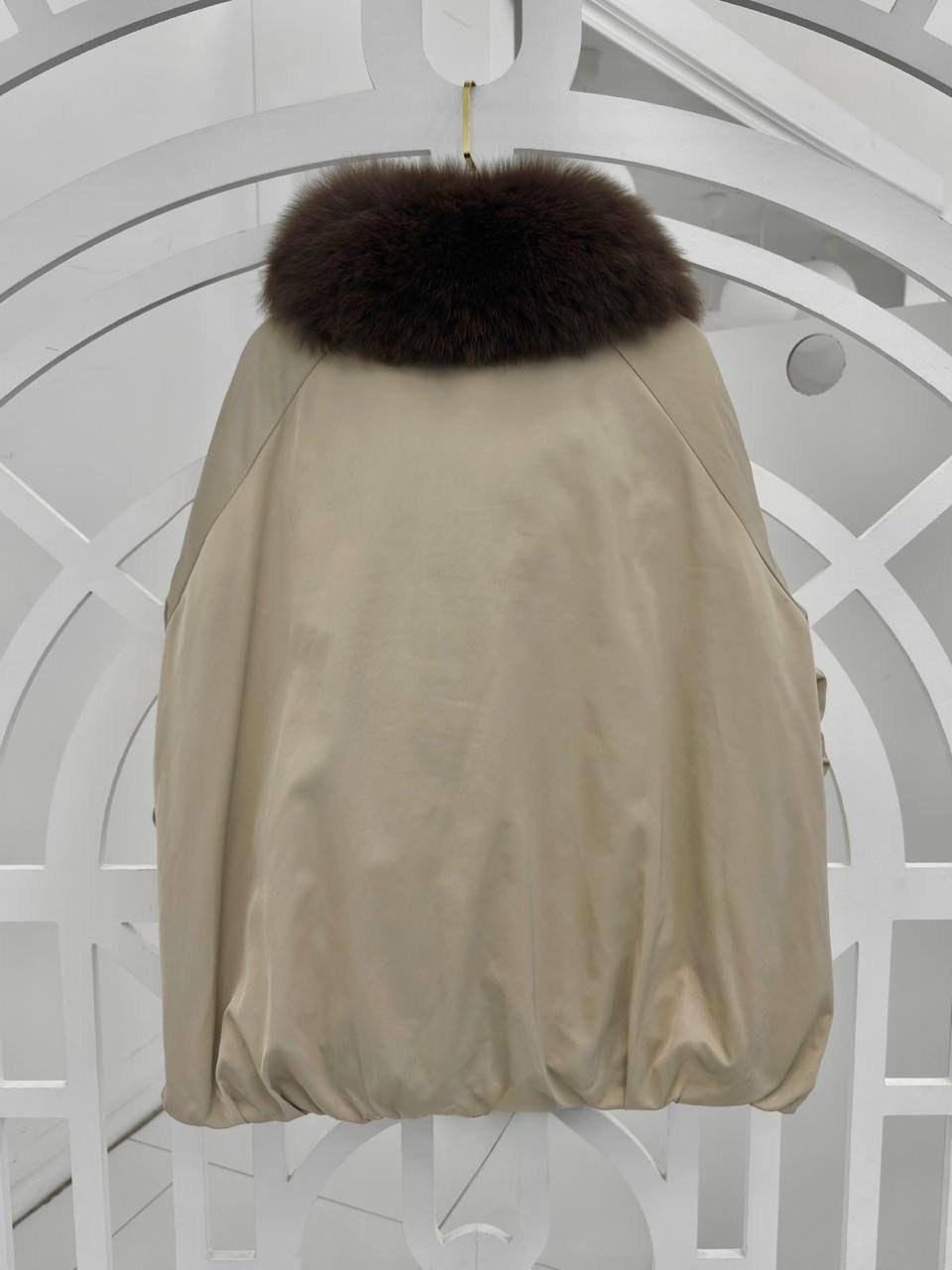 бомбическая куртка max mara с натуральным мехом,куртка max mara с натуральным мехом,пуховик с натуральным мехом,куртка на меху,стильные пуховики