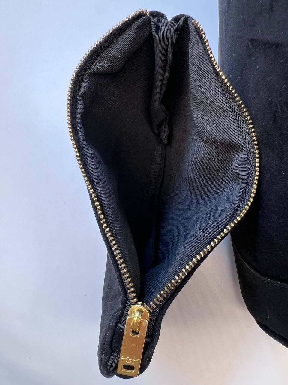 сумка saint laurent из замши,женская замшевая сумка yves saint laurent 38x26 см,yves saint laurent женская чёрная замшевая сумка 25x13 см,замшевая сумка,сумка на плечо saint laurent замша черная