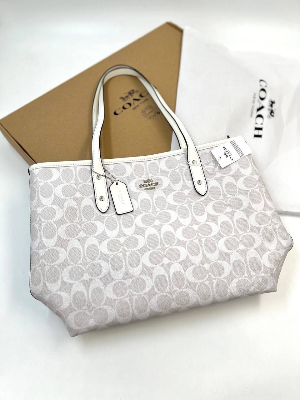 coach сумка,сумка женская coach,сумка шоппер coach,сумка женская брендовая тоут coach mollie,сумка бежевая женская coach