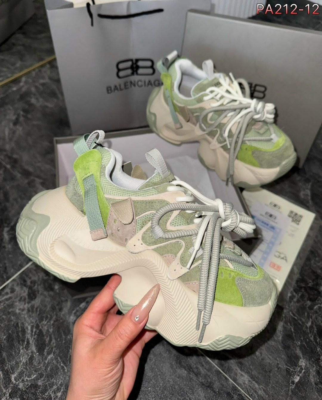 ,женские массивные кроссовки,массивные кроссовки,женские кроссовки,кроссовки женские на платформе