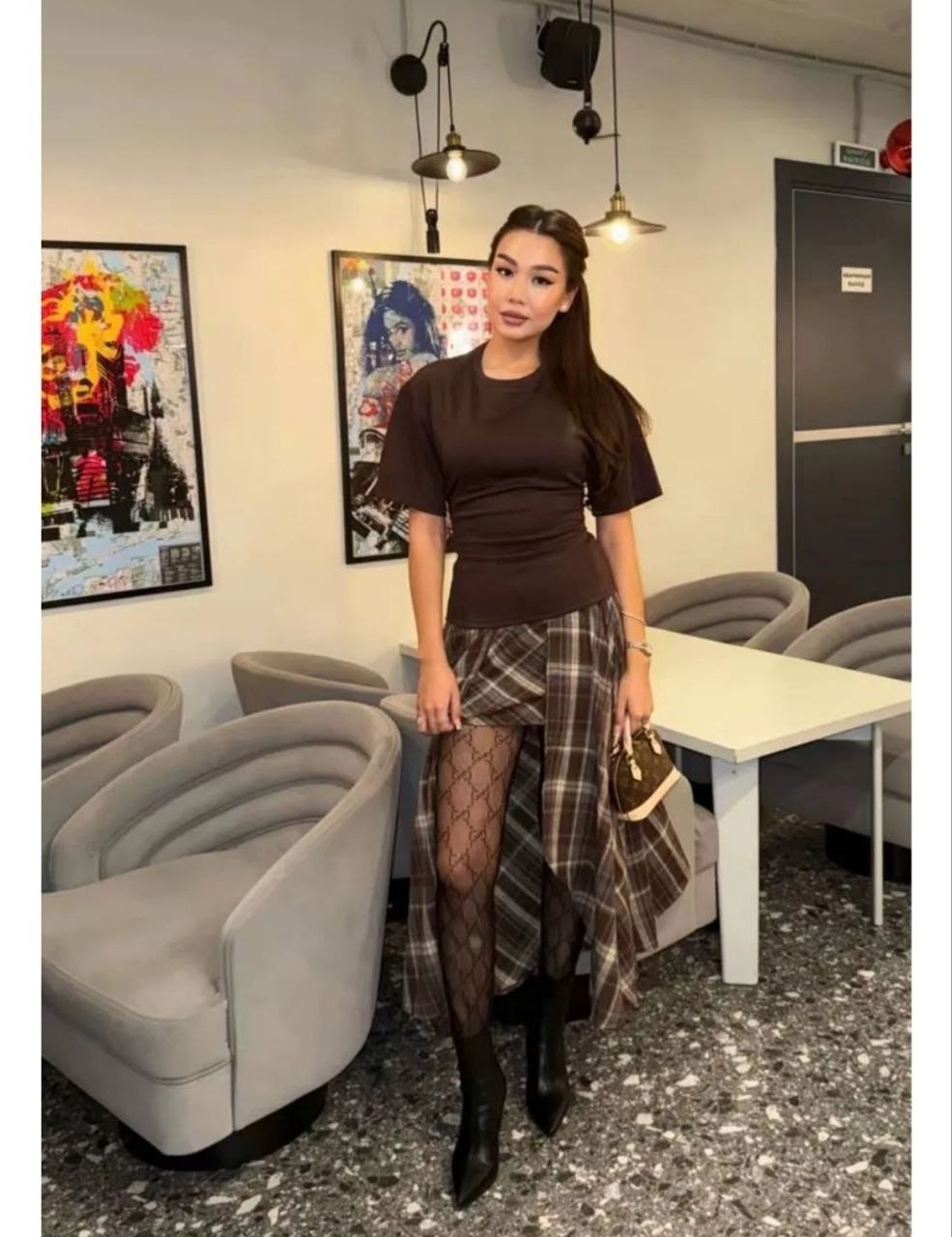 длинная юбка в клетку,юбка модный стиль,юбка в клетку,модная юбка,клетчатая юбка