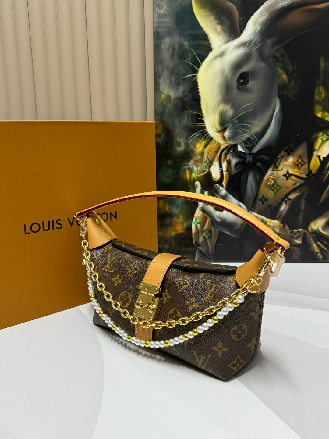louis vuitton женская сумка,сумка louis vuitton,сумка луи виттон,louis vuitton сумка на плечо,сумка луи виттон полумесяц