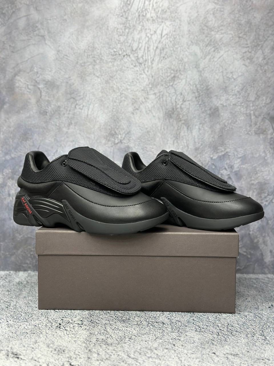 кроссовки raf simons antei,raf simons (runner) кроссовки ante,кроссовки raf simons anteir oversized sneaker,кроссовки raf simons (runner) antei чёрный,кроссовки raf simons runner antei