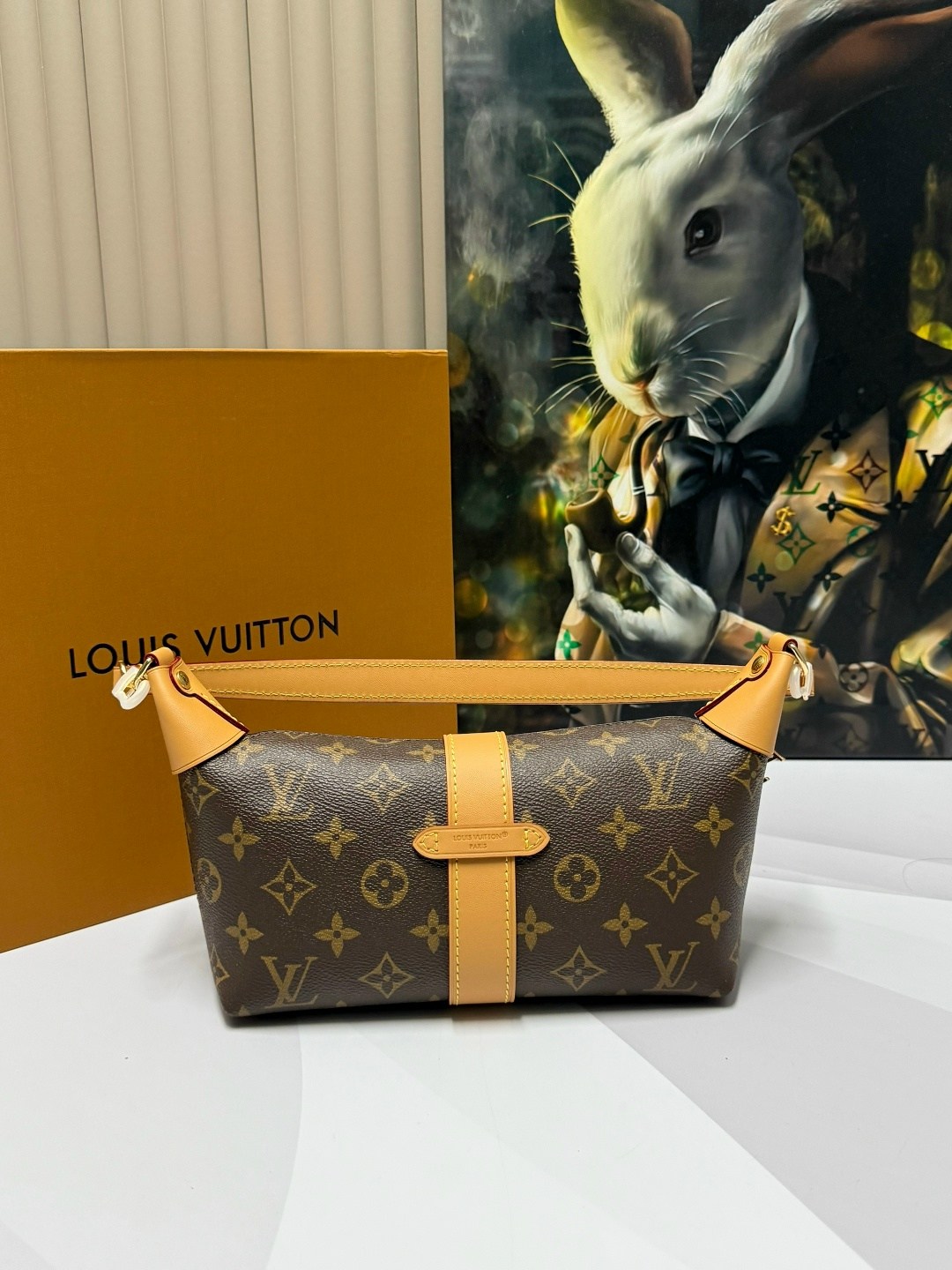 louis vuitton женская сумка,сумка louis vuitton,сумка луи виттон,louis vuitton сумка на плечо,сумка луи виттон полумесяц