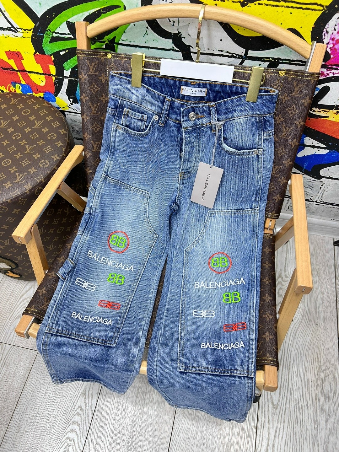 джинсы модные,мужские джинсы,модные мужские джинсы,джинсы гуччи,джинсы луи виттон мужские