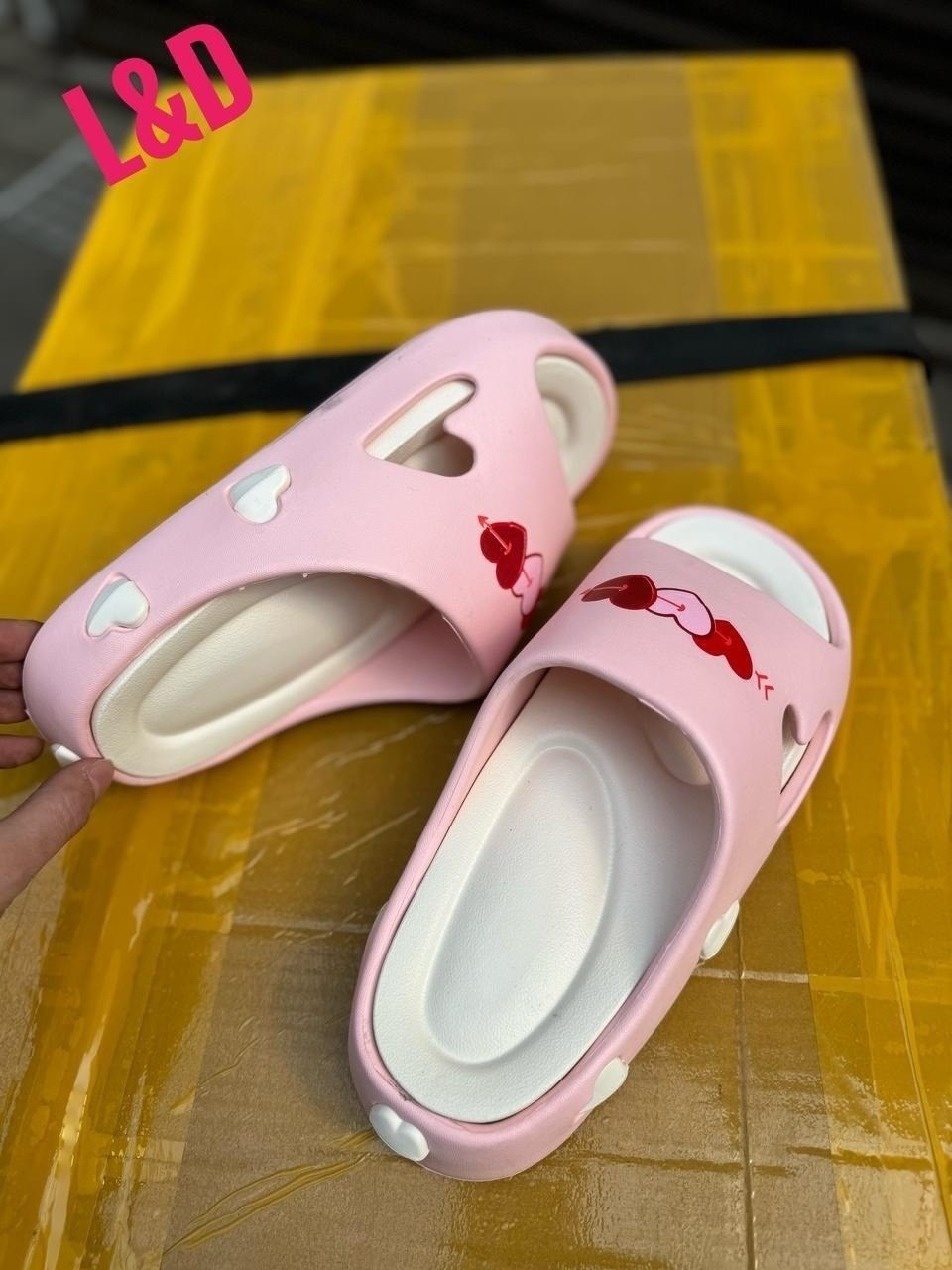 шлепанцы женские,женские тапочки,летние тапочки,домашние тапочки,модные тапочки