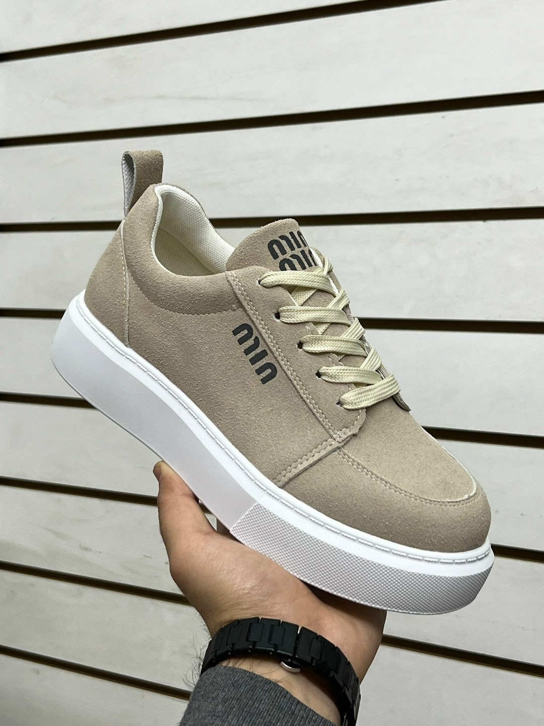 ,кроссовки женскиe,адидас кеды женские бежевые замшевые,кеды замшевые,кеды женски