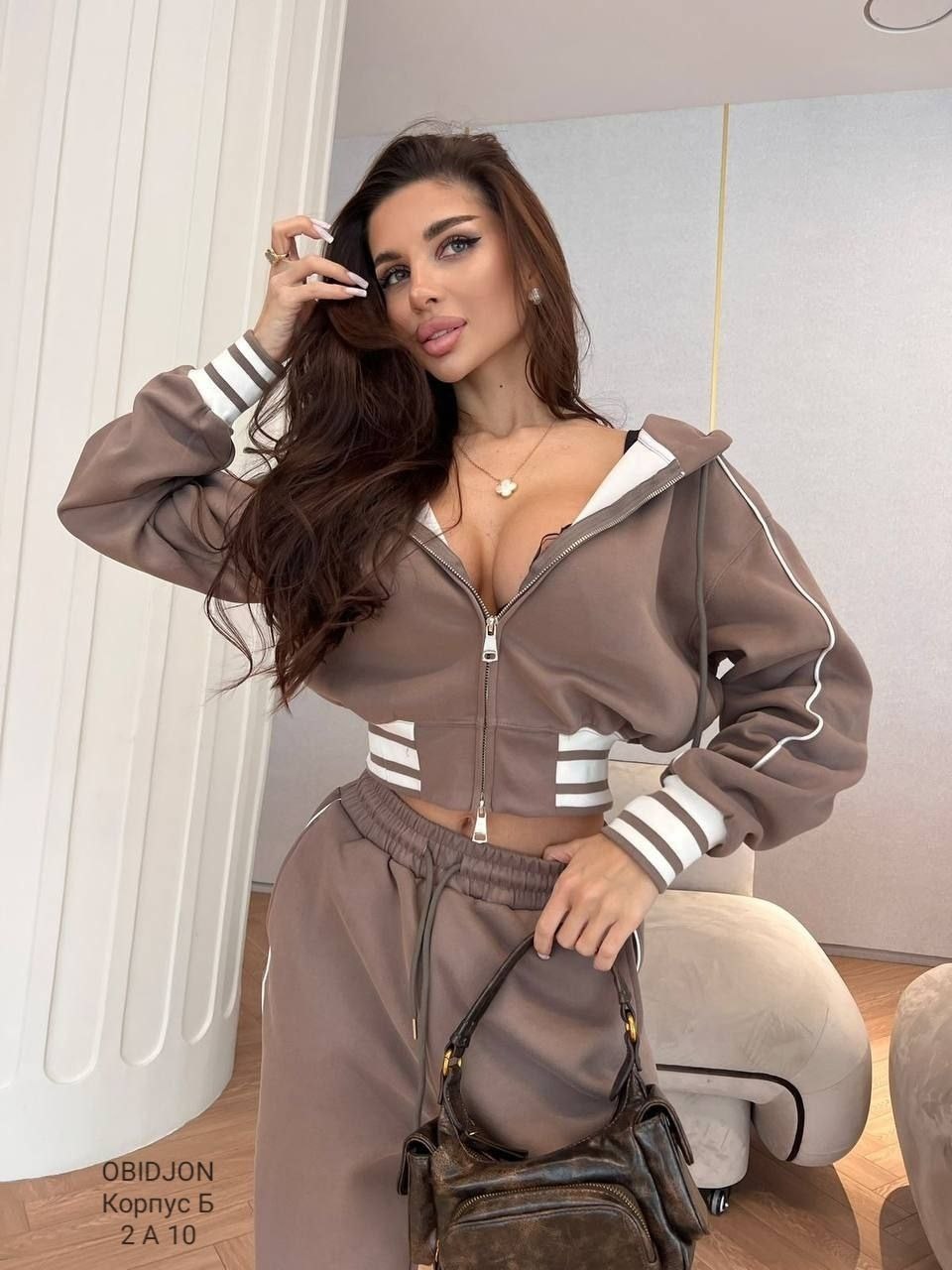 костюм спортивный женский,спортивный костюм женский красный,спортивный костюм,брючный костюм,спортивный костюм для женщин