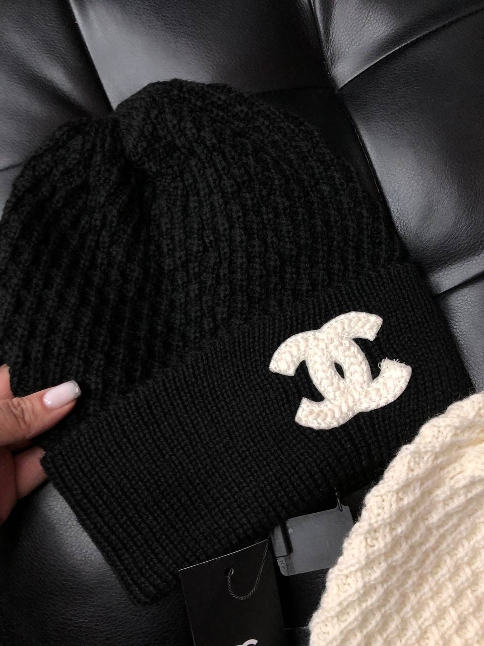 шапка chanel,модная вязаная шапка в стиле chanel copy 1:1,вязаная шапка chanel,вязаные эластичные шапки bini chanel,шапка-бини шерстяная chanel