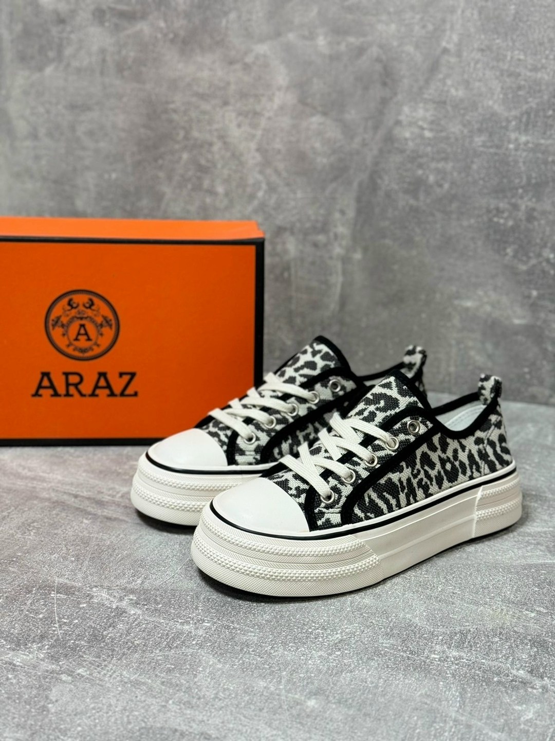 ,кеды женски,женские кеды,кеды на платформе,кеды с принтом