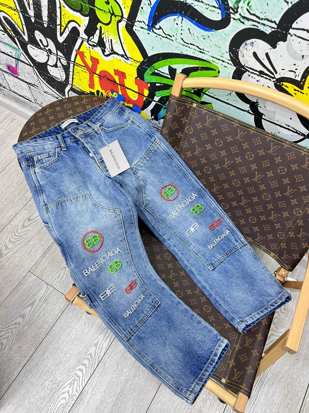 джинсы модные,мужские джинсы,модные мужские джинсы,джинсы гуччи,джинсы луи виттон мужские