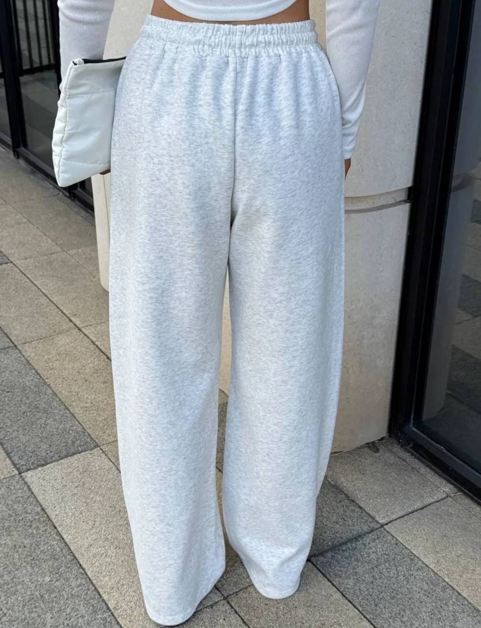 серые широкие спортивные штаны,серые спортивные брюки deeptown,штаны широкие спортивные оверсайз y2k nuk,серые спортивные брюки для женщин,спортивные брюки женские belevtseva w2202621 серые