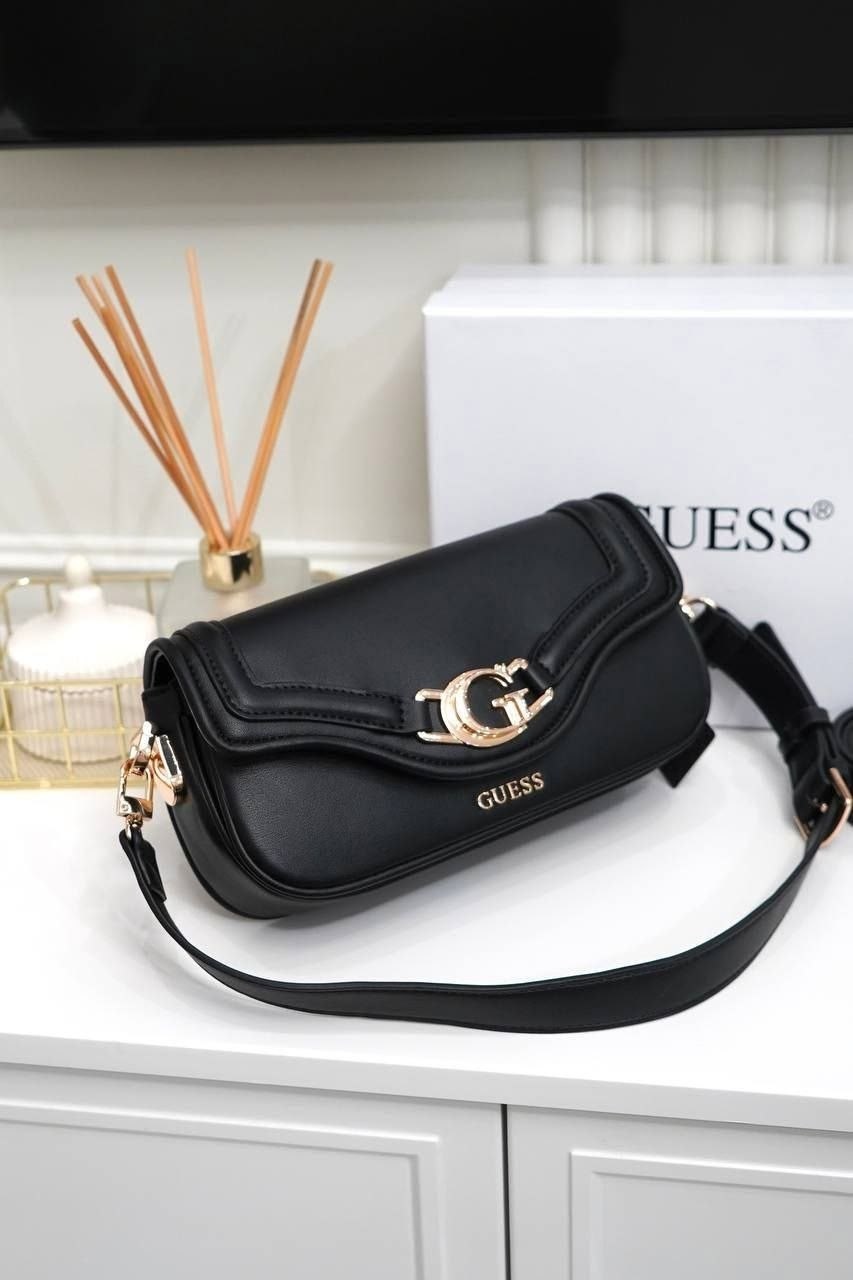 женская сумка guess,сумка guess женская оригинальная,сумка guess,сумка через плечо guess женская,сумка седло guess