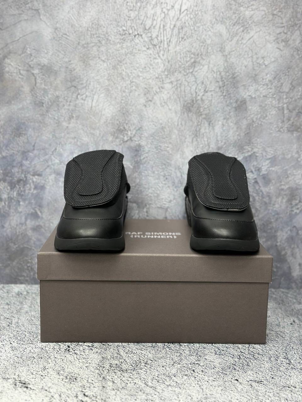 кроссовки raf simons antei,raf simons (runner) кроссовки ante,кроссовки raf simons anteir oversized sneaker,кроссовки raf simons (runner) antei чёрный,кроссовки raf simons runner antei