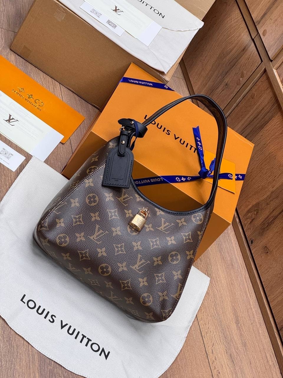 сумка на плечо louis vuitton,louis vuitton сумка,сумка луи виттон,сумочка луи виттон,сумка луи виттон женская
