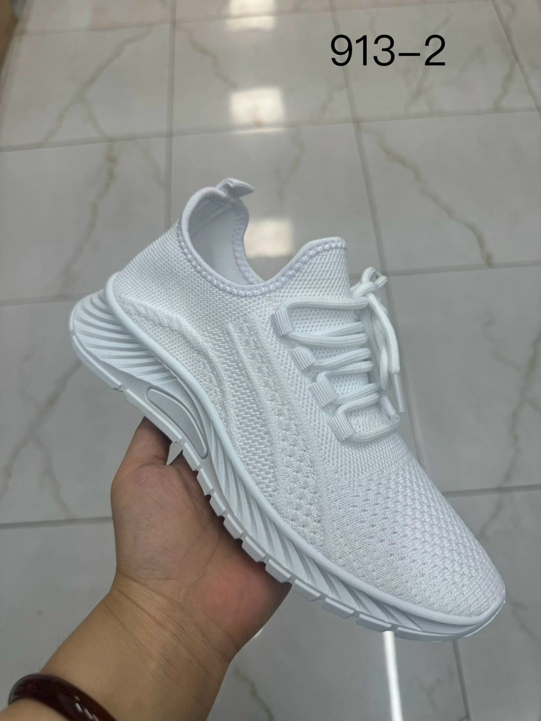 ,женские кроссовки,мужские кроссовки,спортивная ,кроссовка