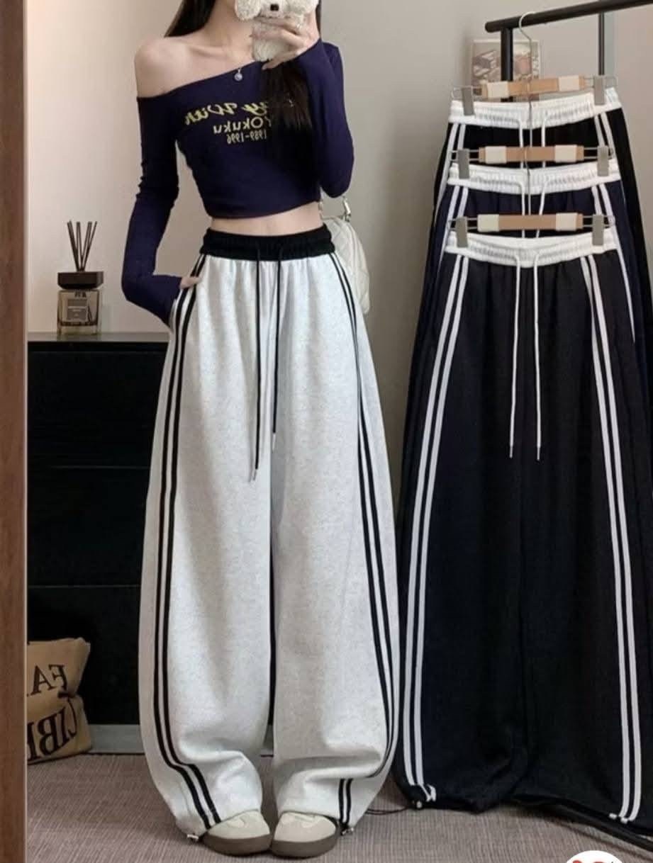 брюки карго с лампасами широкие y2k styfash,спортивные широкие брюки,эстетические полосатые спортивные длинные брюки y2k,брюки оверсайз с лампасами широкие спортивные y2k,широкие брюки