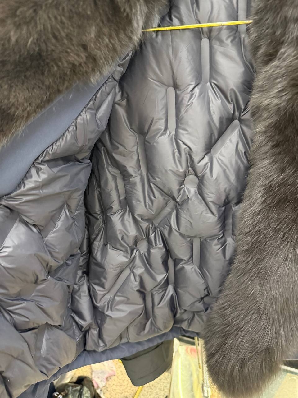 пуховики с натуральным мехом,модные пуховики с мехом,пуховики с мехом,пуховик женский,куртка с натуральным мехом