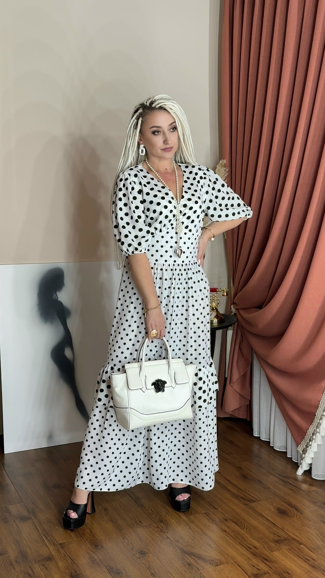 женское платье в горошек,платье в горошек белый,платье женское,платье стильное в горошек,платье