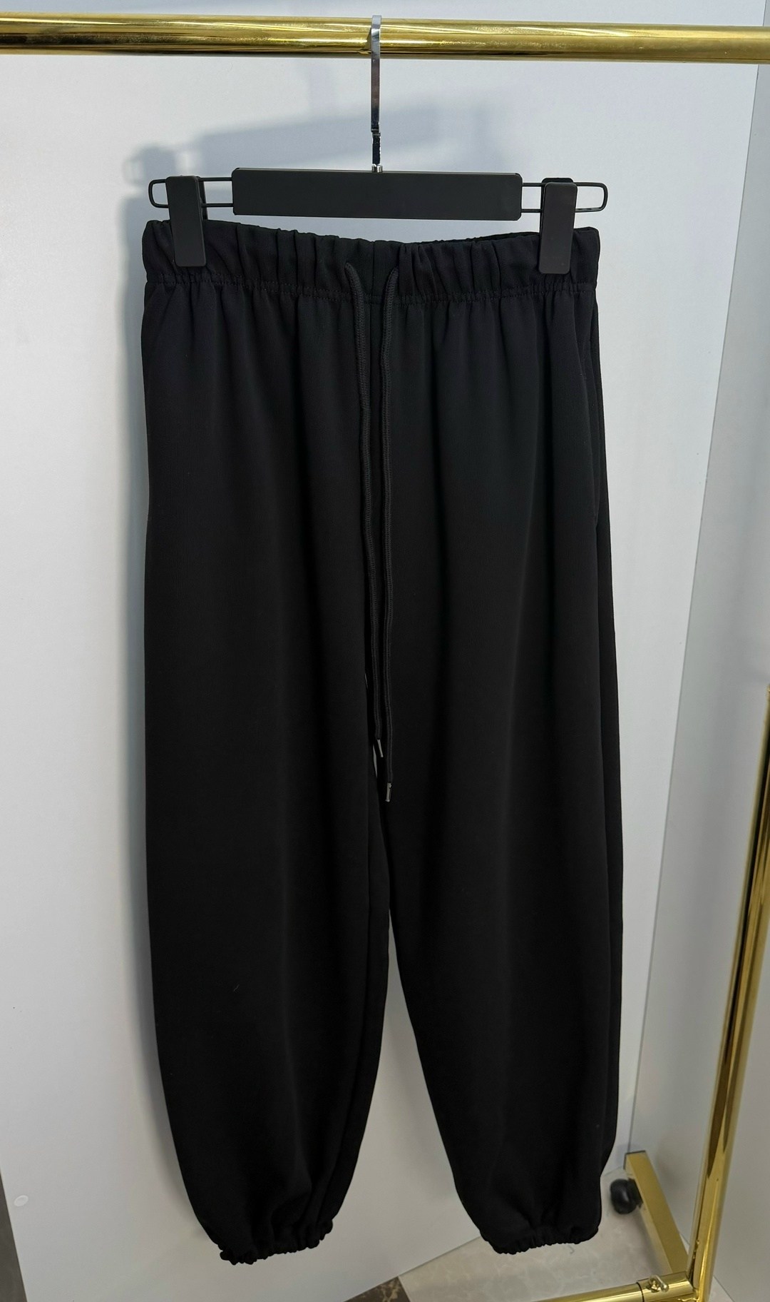 серые спортивные штаны,штаны спортивные женские,штаны спортивные оверсайз,штаны спортивные джоггеры с начесом y2k,штаны спортивные