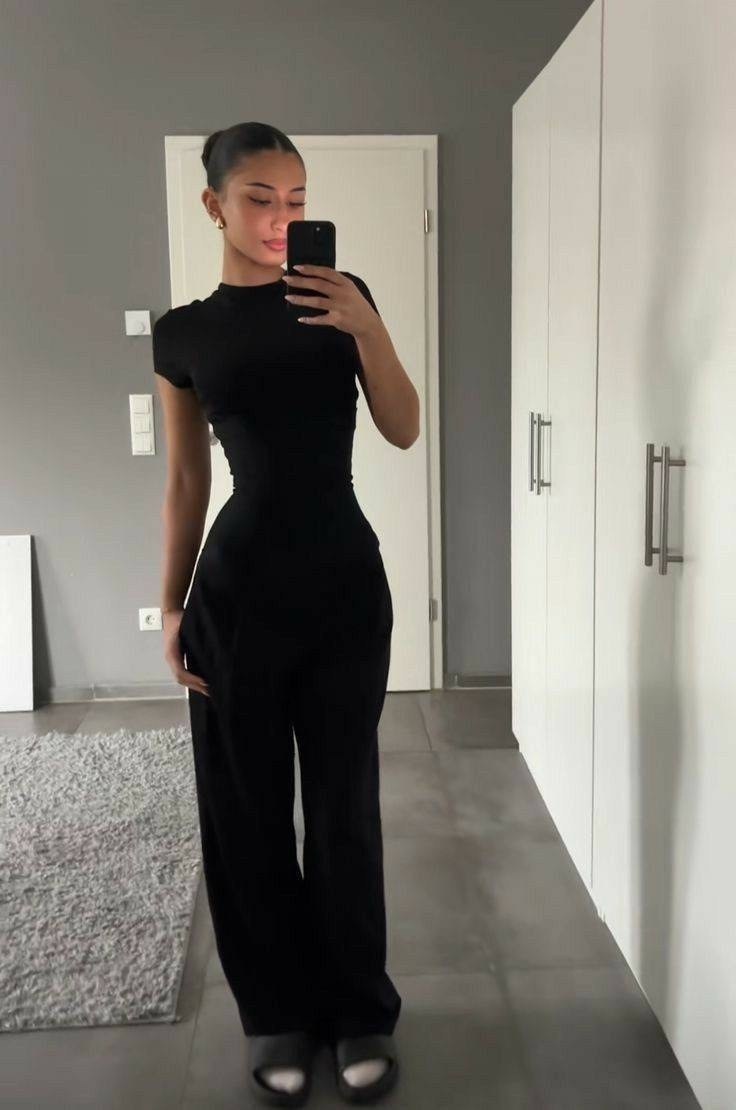 худая девушка,outfit ideas,девушка стильная,джинсы модные,stylish outfit ideas