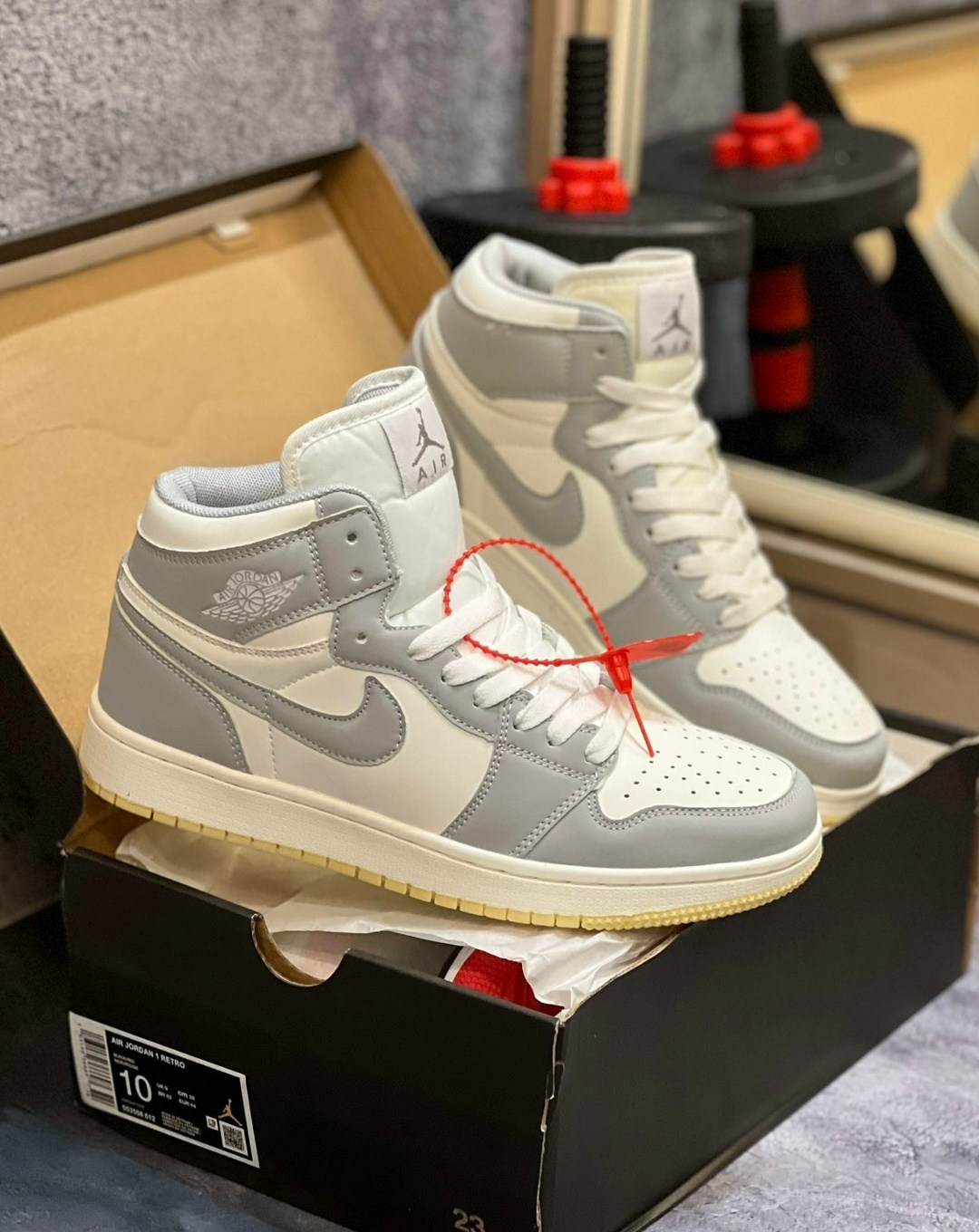 кроссовки,кроссовки nike air jordan 1 retro high og,nike air jordan 1 mid,nike air jordan 1 zoom cmft,зимние кроссовки nike air jordan 1 mid