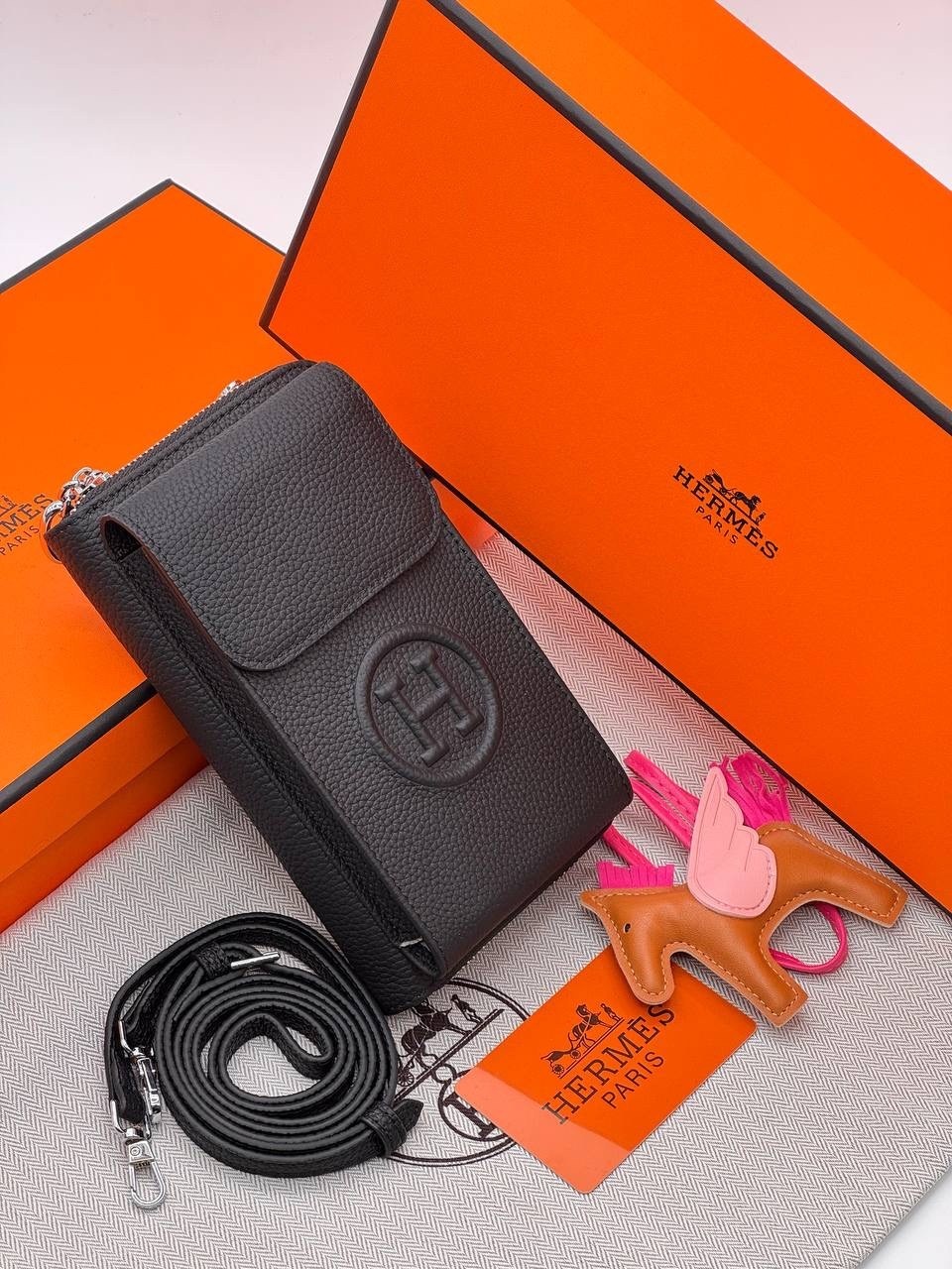 женская сумочка для телефона в стиле hermes кожа натуральная,сумка для телефона hermes,телефон hermes,сумочка для телефона,hermes сумка для телефона кошелек