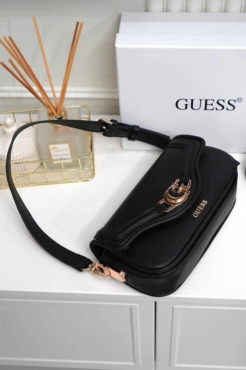 женская сумка guess,сумка guess женская оригинальная,сумка guess,сумка через плечо guess женская,сумка седло guess