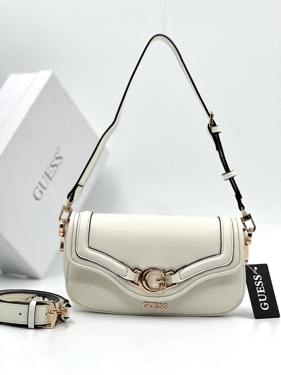 белая сумка guess,guess сумка,сумка женская guess,сумка через плечо guess,сумка guess женская через плечо