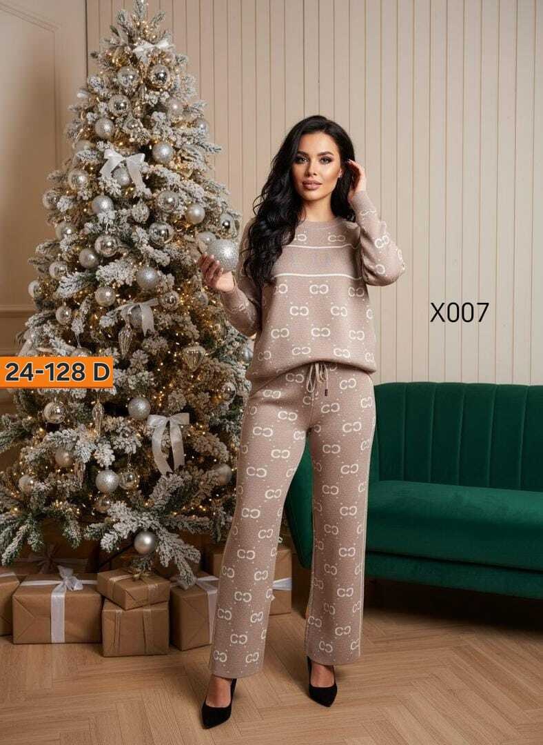 костюм трикотажный,костюм женский на флисе,костюм из трикотажа,женские костюмы,костюм женский двойка